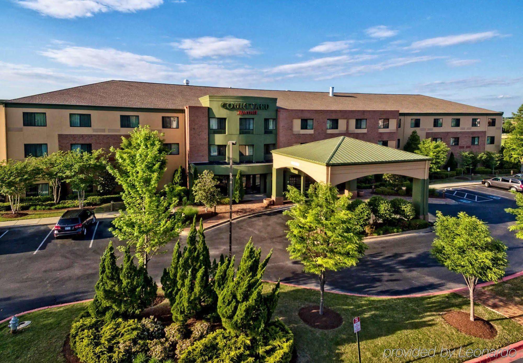 Отель Courtyard By Marriott Memphis Саутавен Экстерьер фото
